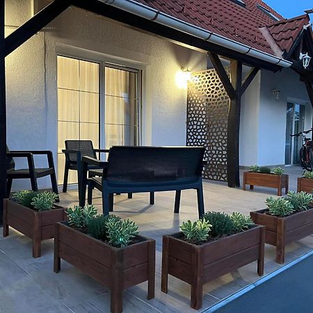Lux Apartman Buek Buitenkant foto