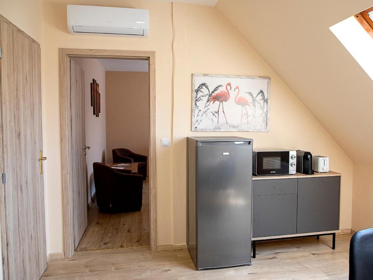 Lux Apartman Buek Buitenkant foto