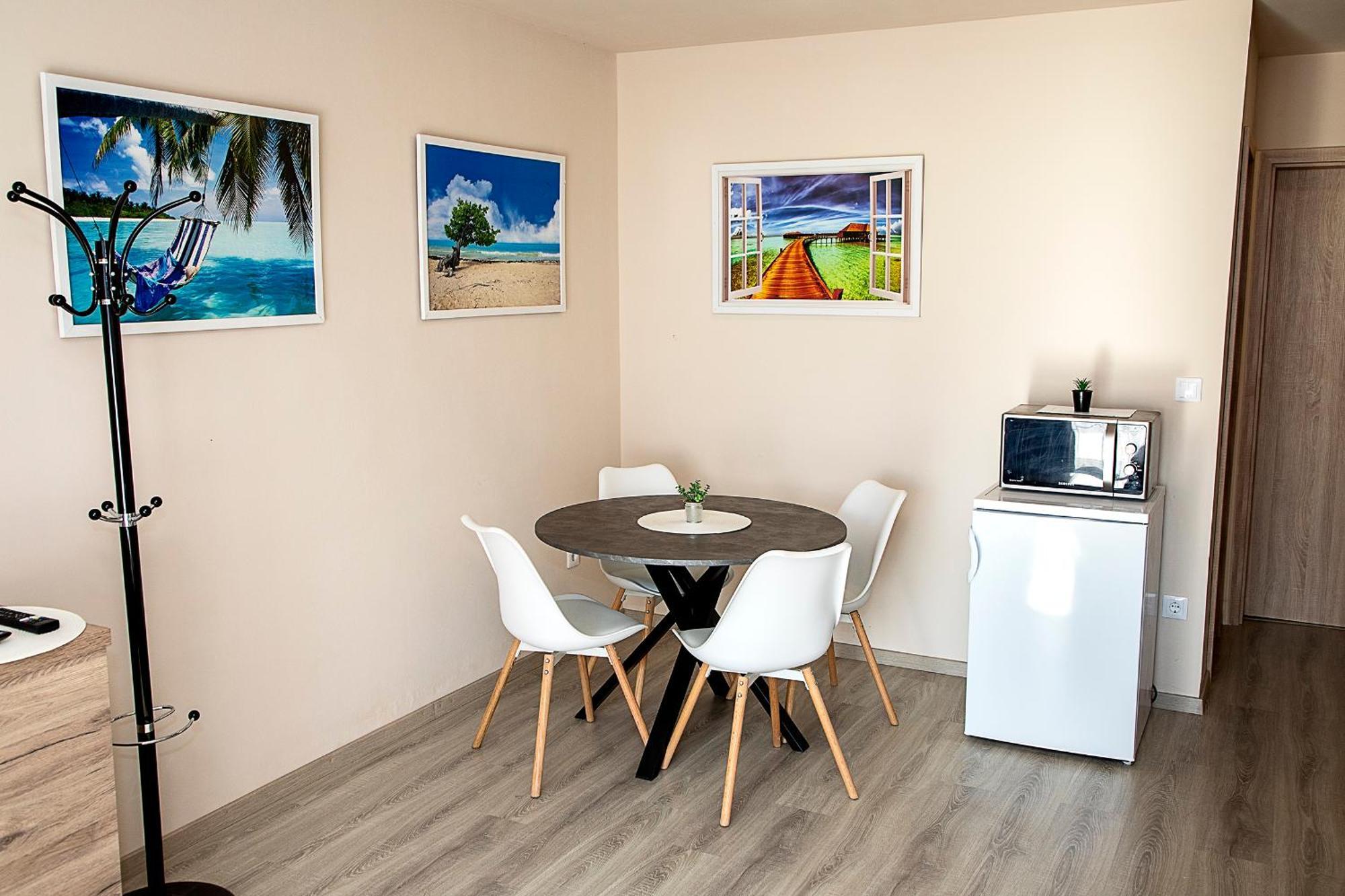 Lux Apartman Buek Buitenkant foto