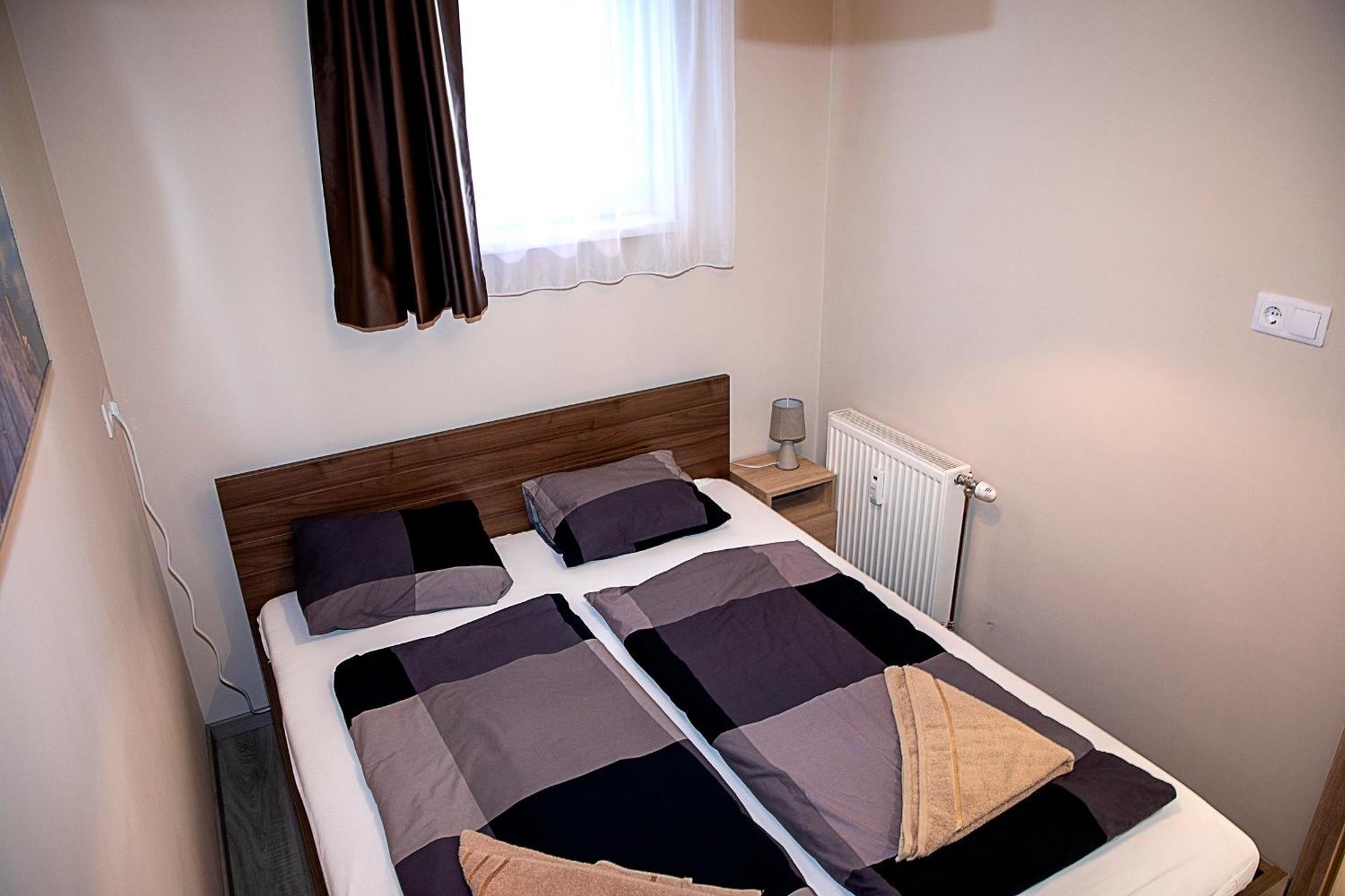 Lux Apartman Buek Buitenkant foto